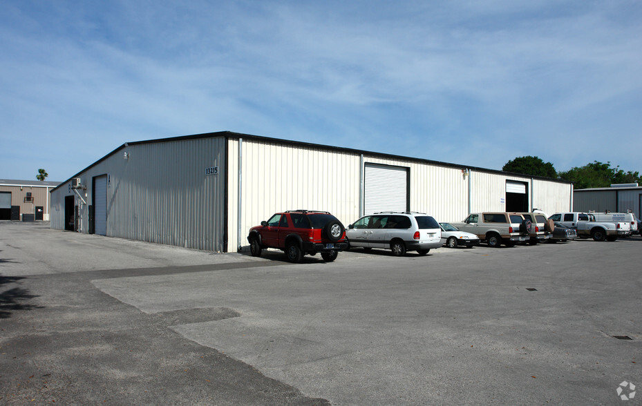 Primary Photo Of 13215 N Nebraska Ave, Tampa Warehouse For Lease