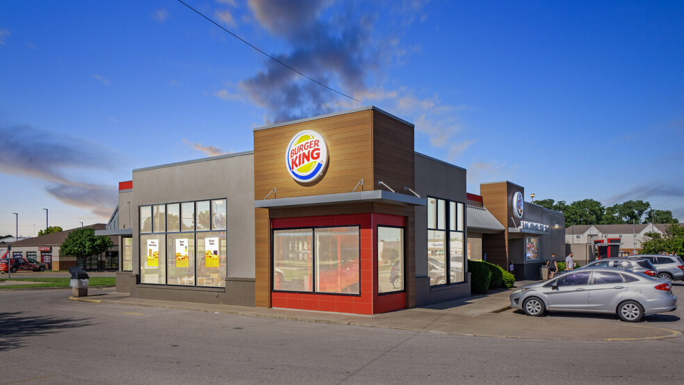 Primary Photo Of 2650 S 9th St, Salina Fast Food For Sale