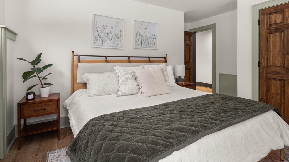 More Photos Of 56 Turner Mill Ln, Stowe Specialty For Sale