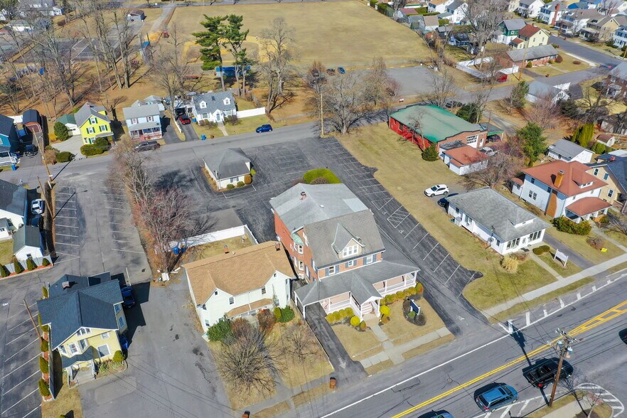 More Photos Of 411 Albany Ave, Kingston Storefront Retail Office For Sale