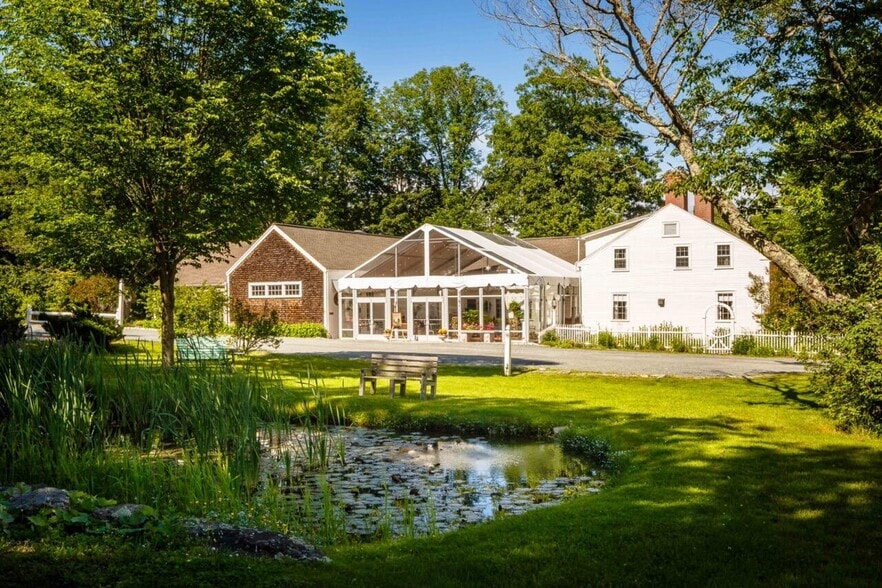 More Photos Of 33 Tenney Hl, Blue Hill Restaurant For Sale