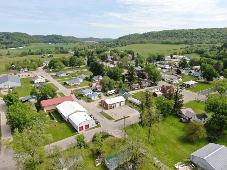 More Photos Of 120 W Charles St, Readstown Warehouse For Sale