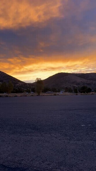 More Photos Of 18088 Highway 395, Lakeview Hospitality For Sale