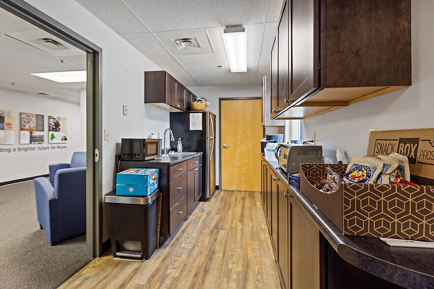 More Photos Of 323 State St, Augusta Office Residential For Sale