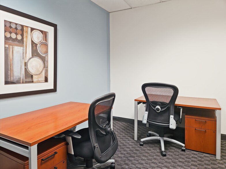 More Photos Of 9465 Counselors Row, Indianapolis Coworking Space