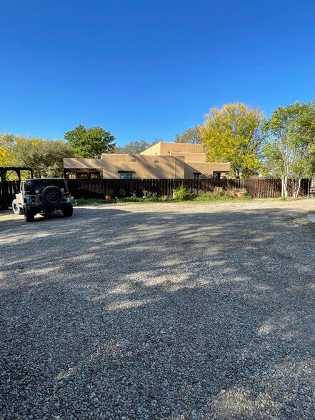 More Photos Of 1804 E College Blvd, Roswell General Retail For Sale