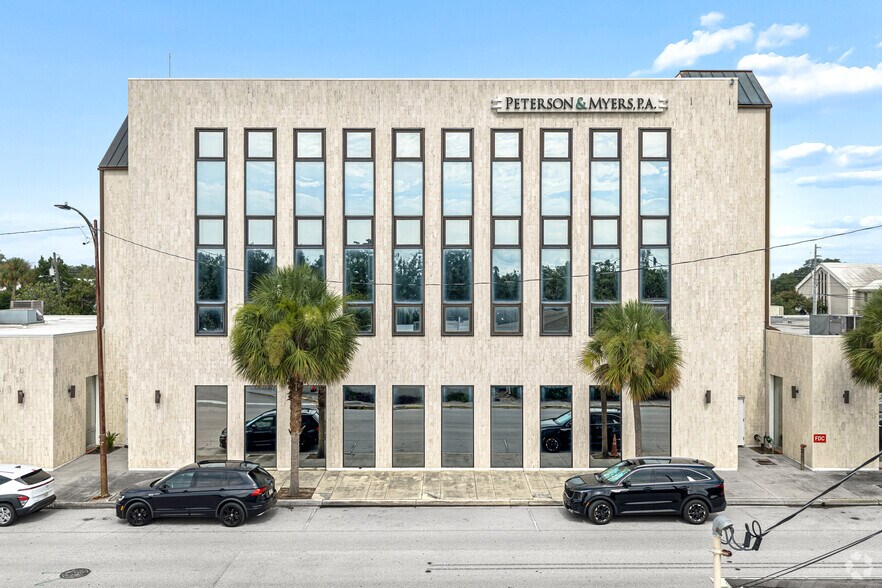 More Photos Of 130 Bates Ave SW, Winter Haven Office For Lease
