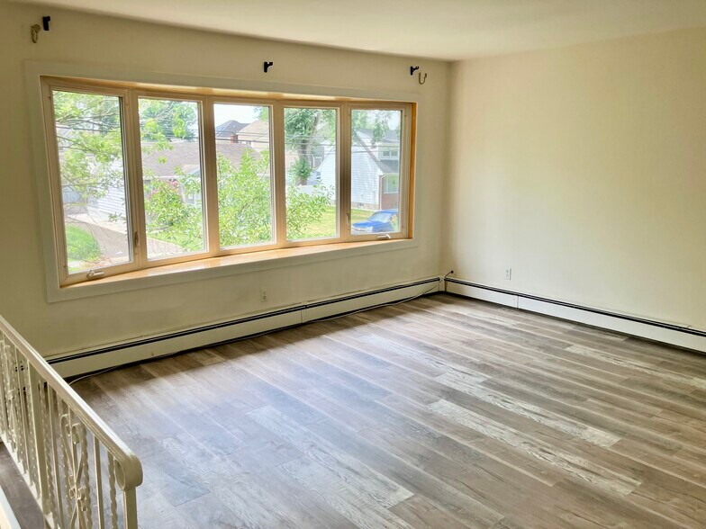 More Photos Of 141 Dunbar Ave, Fords Specialty For Sale