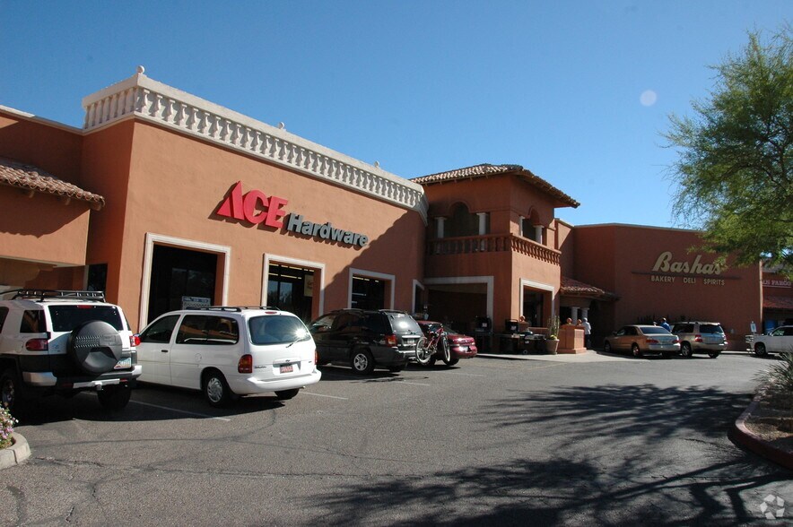 More Photos Of 36889 N Tom Darlington Dr, Carefree General Retail For Lease