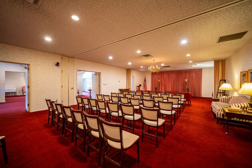 More Photos Of 2990 Bethel Rd, Columbus Funeral Home For Sale