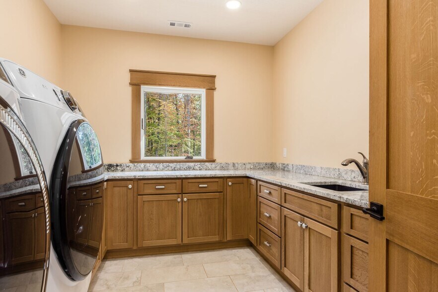 More Photos Of 16012 OH-678, Rockbridge Lodge Meeting Hall For Sale