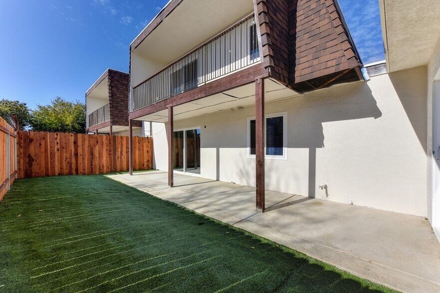 More Photos Of 5364 Garfield Ave, Sacramento Apartments For Sale