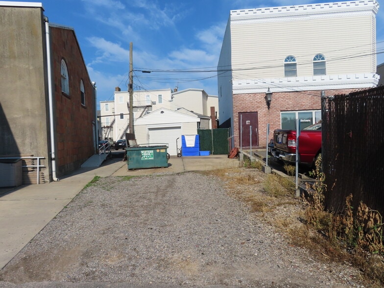 More Photos Of 65 Deer Park Ave, Babylon Storefront Retail Residential For Sale