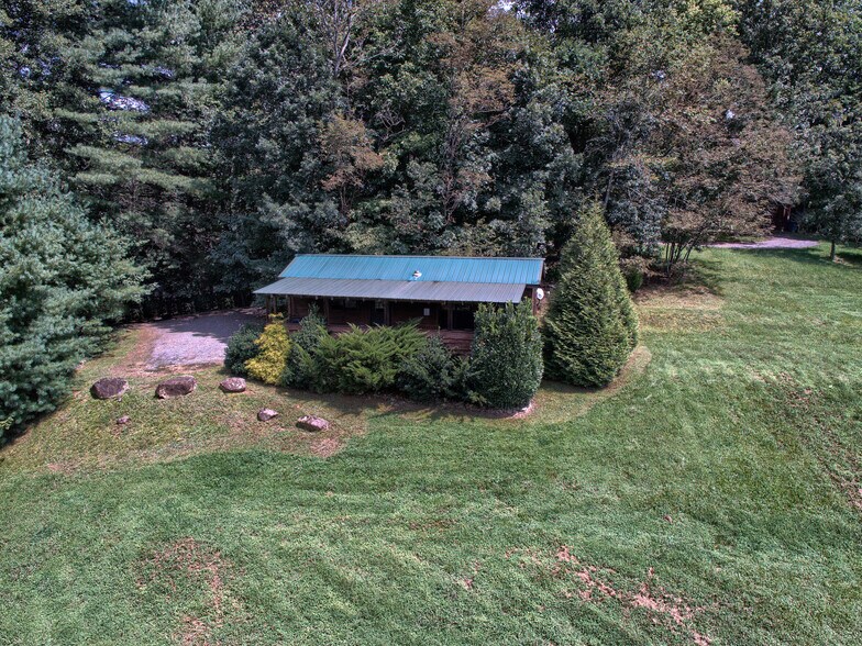 More Photos Of 5830 NC 209 Hwy, Hot Springs Specialty For Sale