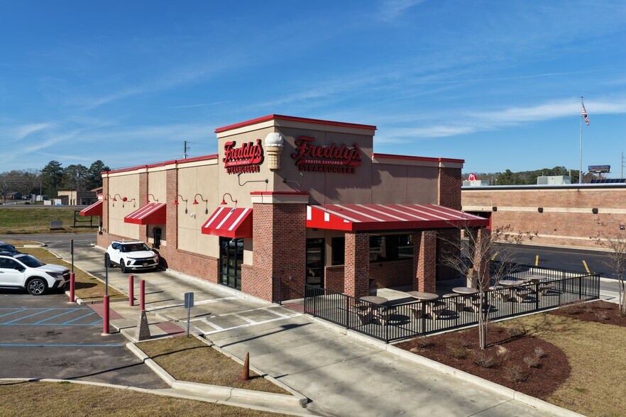 More Photos Of 190 Vaughan Ln, Pell City Fast Food For Sale