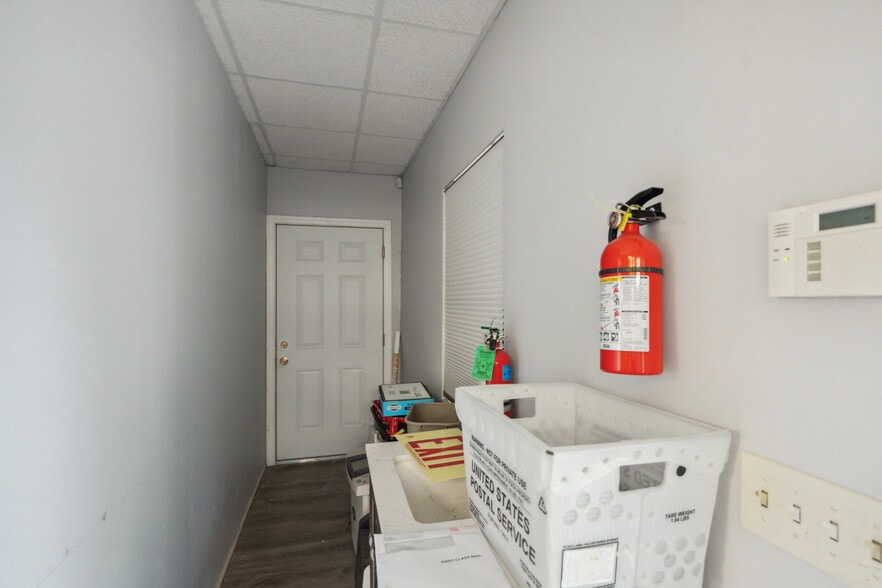 More Photos Of 2170 Joshuas Path, Hauppauge Freestanding For Sale