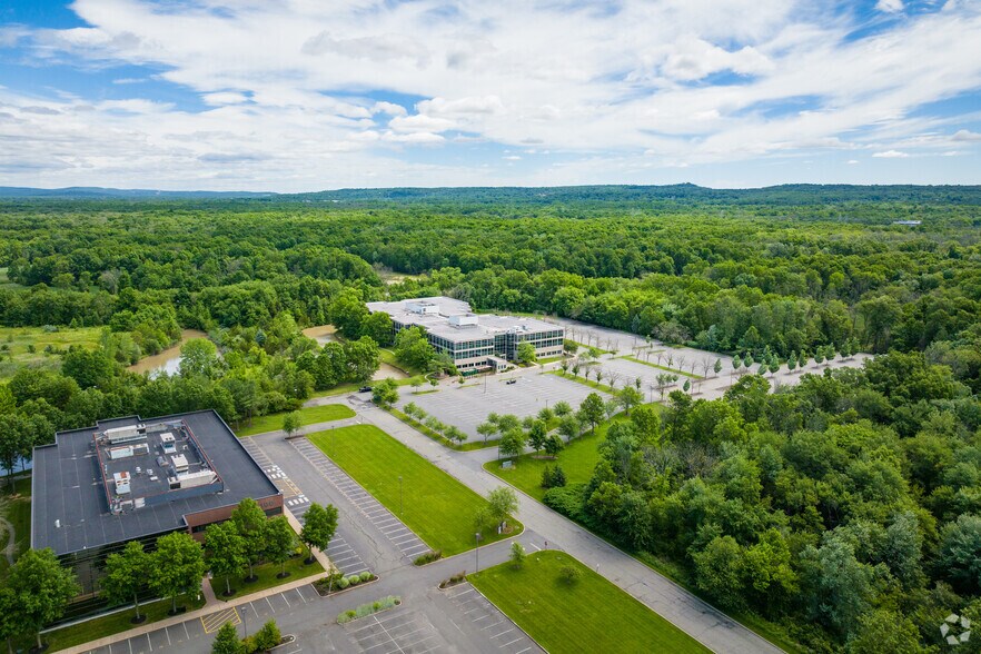 More Photos Of 120 Eagle Rock Ave, East Hanover Office For Lease