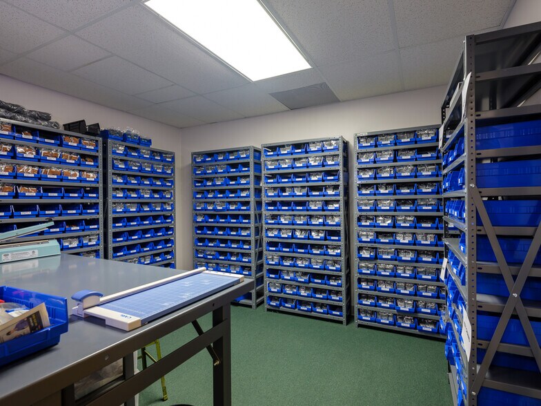 More Photos Of 2229 Whitfield Park Dr, Sarasota Warehouse For Sale