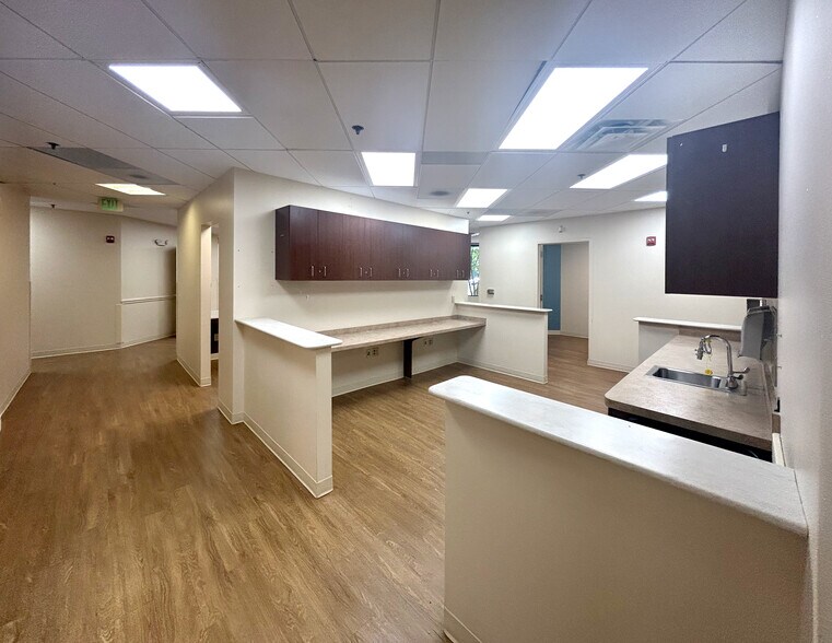 More Photos Of 8945 Guilford Rd, Columbia Office For Lease