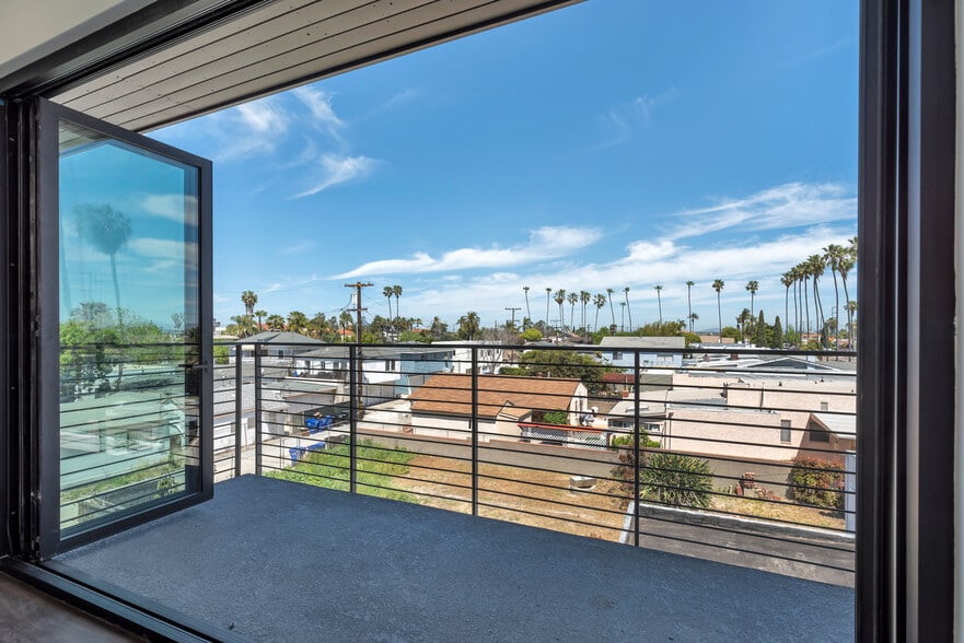 More Photos Of 4726 Utah St, San Diego Apartments For Sale