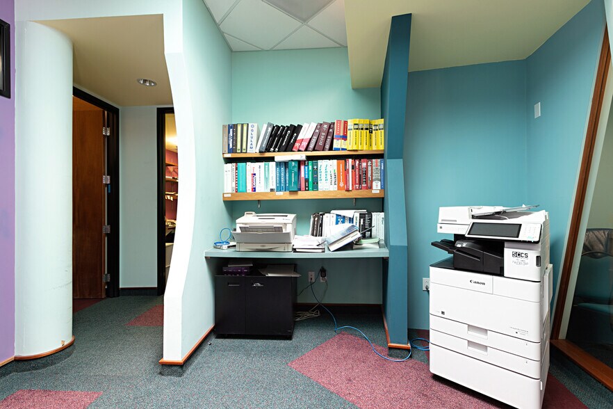 More Photos Of 8736 Production Ave, San Diego Light Manufacturing For Lease