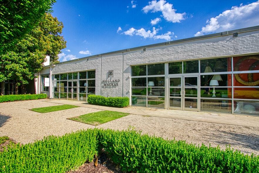 More Photos Of 345 Peachtree Hills Ave NE, Atlanta Research And Development For Lease