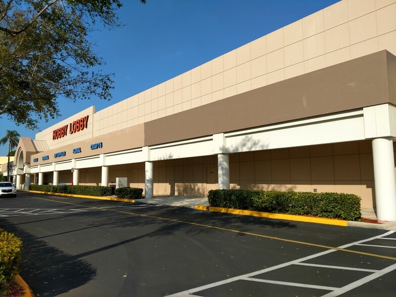 More Photos Of 3183-3299 NW Federal Hwy, Jensen Beach Unknown For Lease