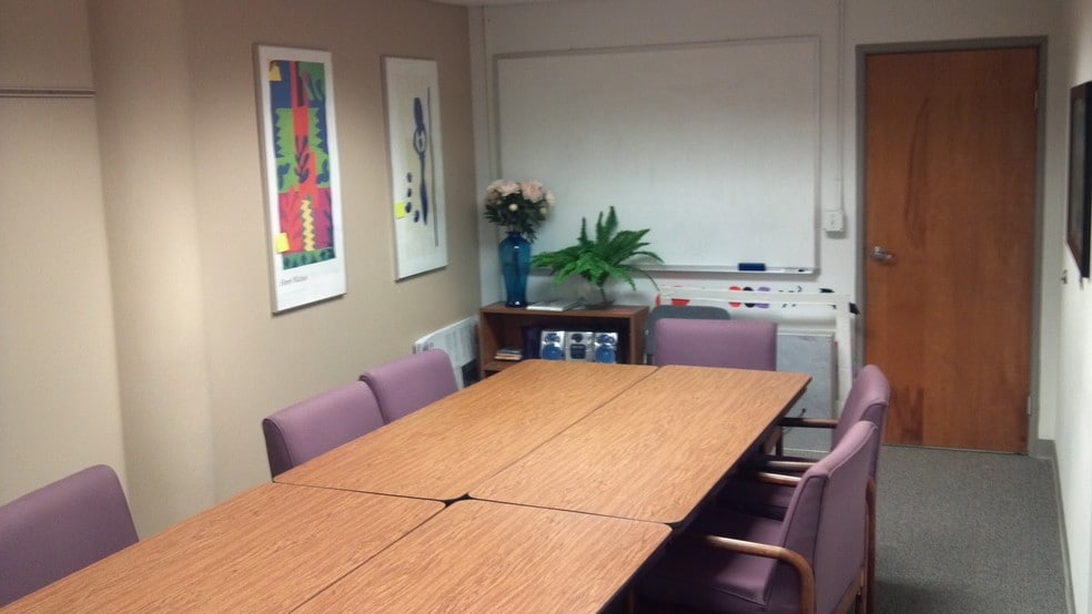 More Photos Of 3654 S Grand Blvd, Saint Louis Office For Sale