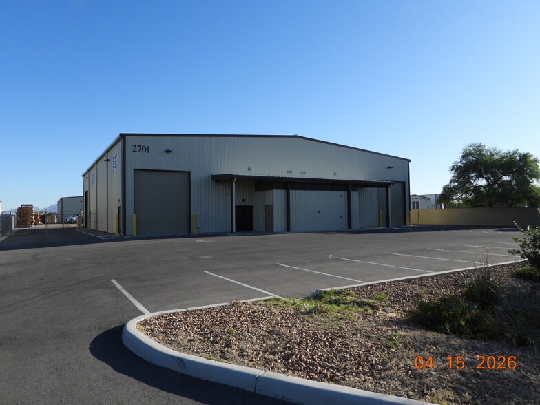 More Photos Of 2701 E Wieding Rd, Tucson Warehouse For Lease