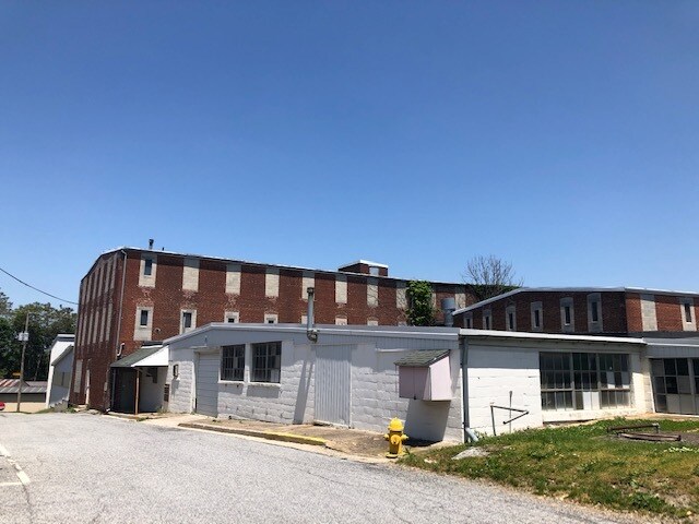 More Photos Of 105 Church Ln, Red Lion Warehouse For Sale