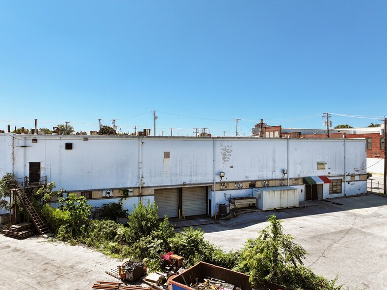 More Photos Of 2525-2527 Loch Raven Rd, Baltimore Refrigeration Cold Storage For Lease