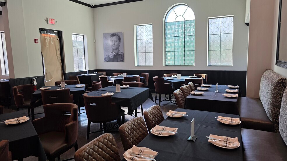 More Photos Of 801 Studewood St, Houston Restaurant For Lease