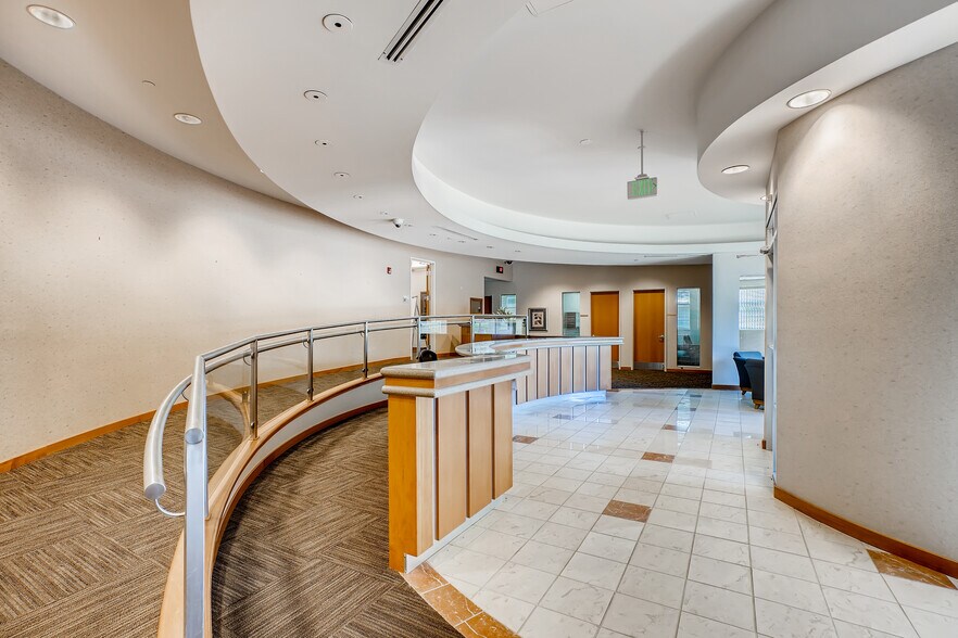 More Photos Of 6446 S Kenton St, Centennial Flex For Lease