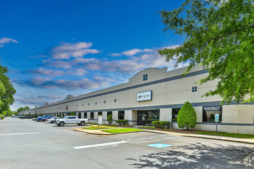 More Photos Of 3101 Yorkmont Rd, Charlotte Warehouse For Lease