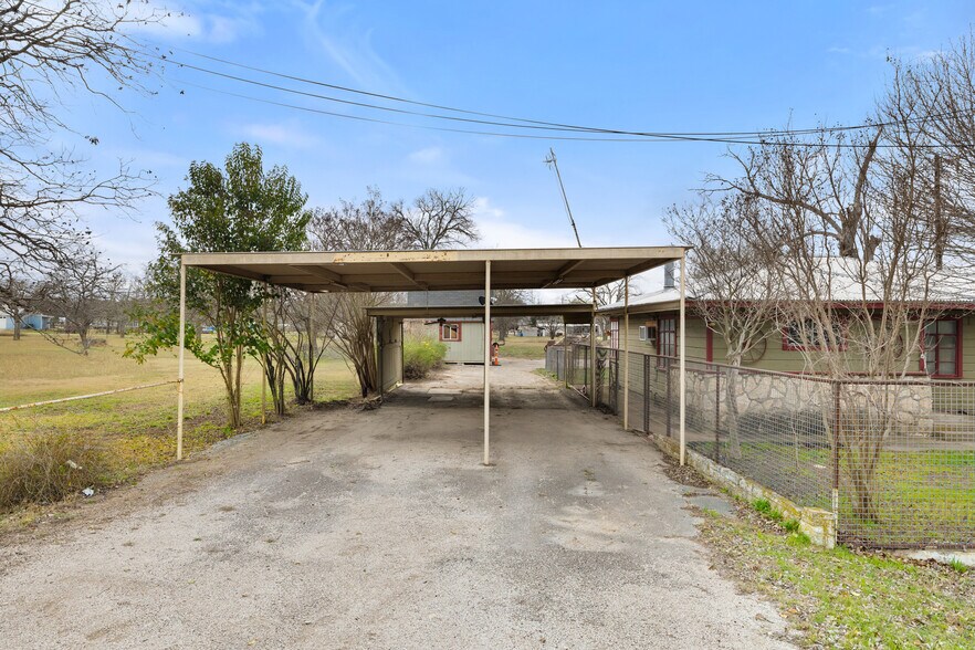 More Photos Of 625 Farm to Market 165, Blanco Specialty For Sale