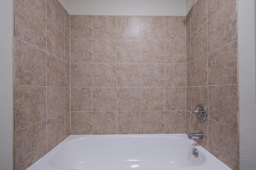 More Photos Of 62-64 W Antietam St, Hagerstown Apartments For Sale