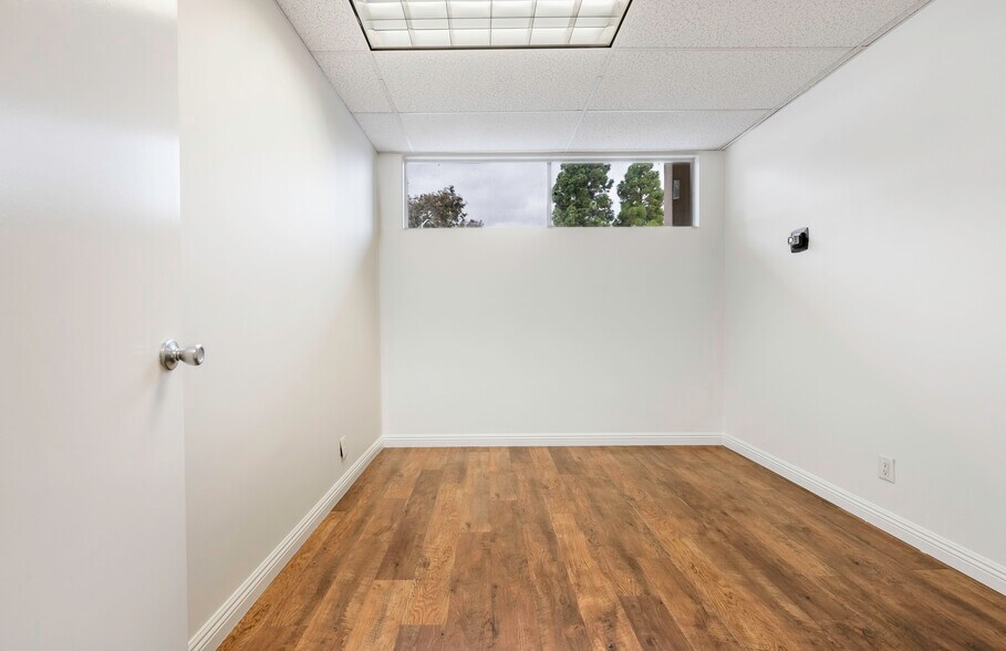 More Photos Of 2700 N Bellflower Blvd, Long Beach Medical For Lease
