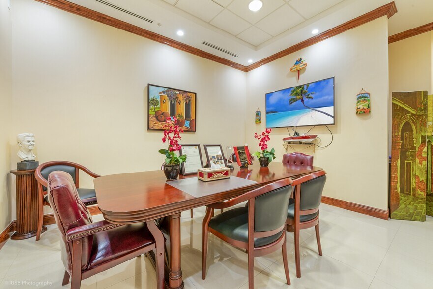 More Photos Of 135 San Lorenzo Ave, Coral Gables Office For Sale