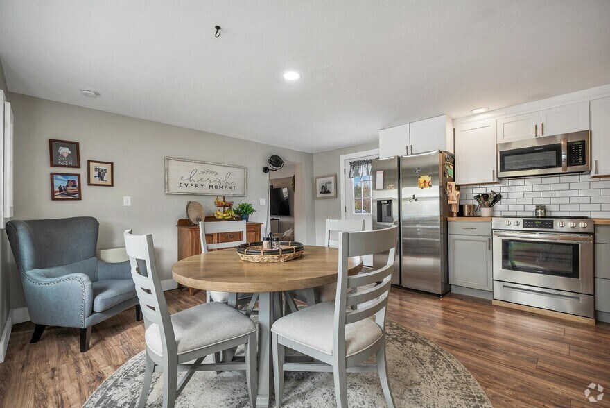 More Photos Of 1354 NH Route 175, Campton Hospitality For Sale