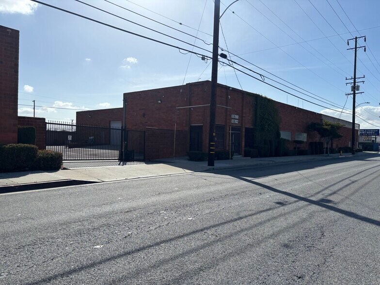 More Photos Of 13780 S Crenshaw Blvd, Gardena Warehouse For Sale