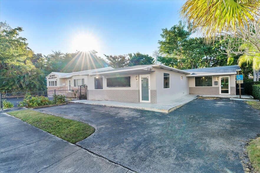 More Photos Of 2482 Secoffee Ter, Coconut Grove Medical For Lease