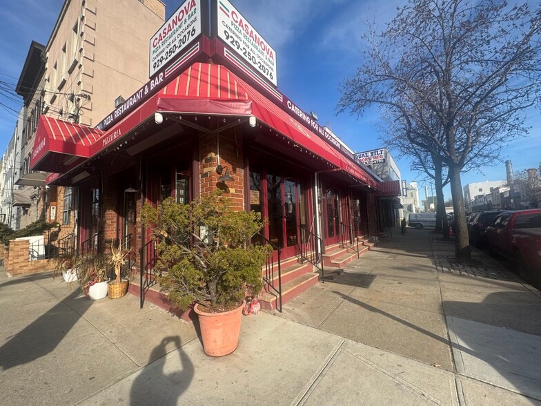 Primary Photo Of 338 McGuinness Blvd, Brooklyn General Retail For Lease