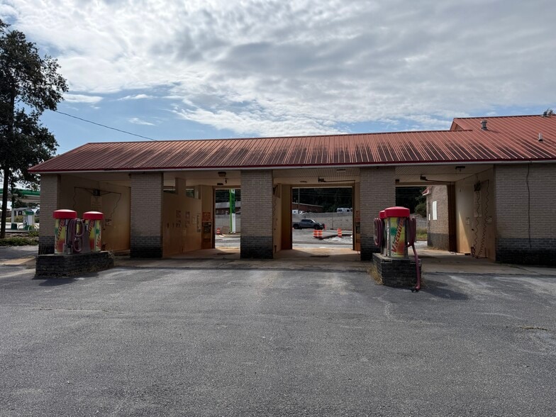 More Photos Of 1725 Lexington Rd, Athens Carwash For Sale