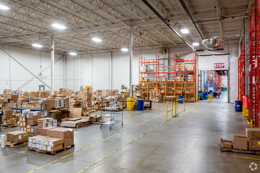 More Photos Of 475 Admiral Blvd, Mississauga Warehouse For Lease