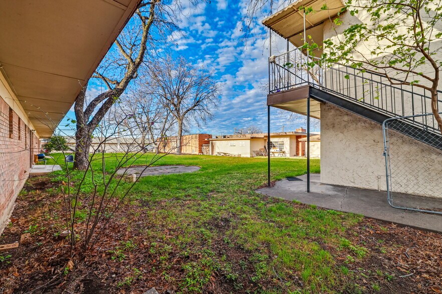 More Photos Of 1728 Pulliam St, San Angelo Apartments For Sale