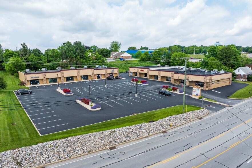 Primary Photo Of 2811-2813 E Prospect Rd, York Unknown For Lease