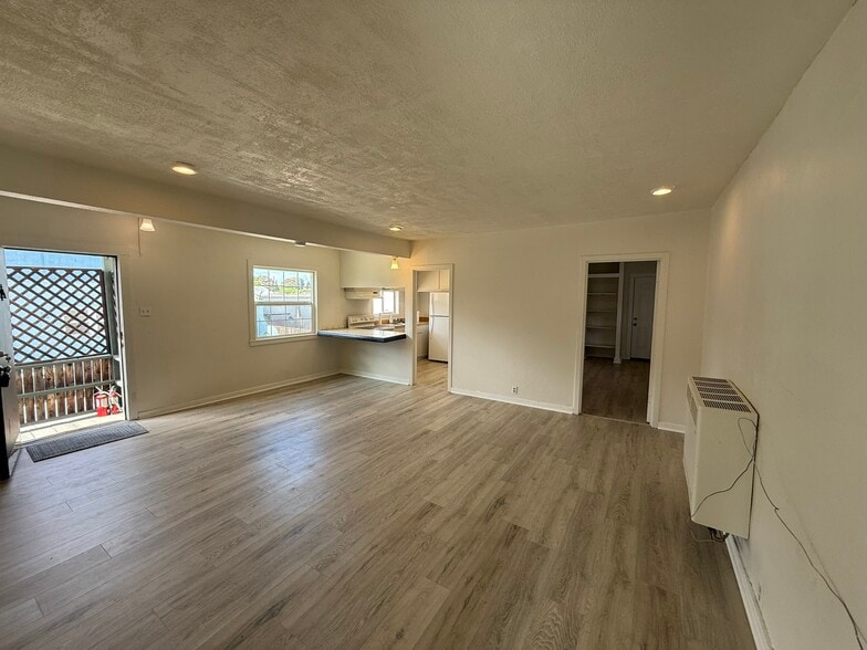 More Photos Of 616 S Amphlett Blvd, San Mateo Auto Repair For Sale