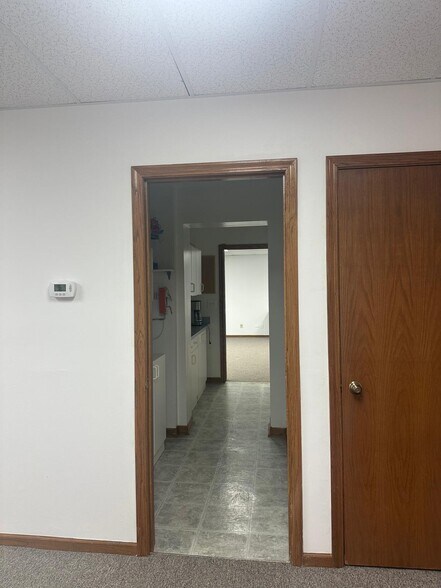 More Photos Of 1440 Maple Ave, Lisle Office Residential For Sale