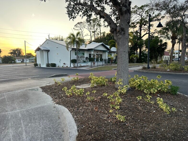 More Photos Of 2841 Tamiami Trl, Port Charlotte Medical For Sale