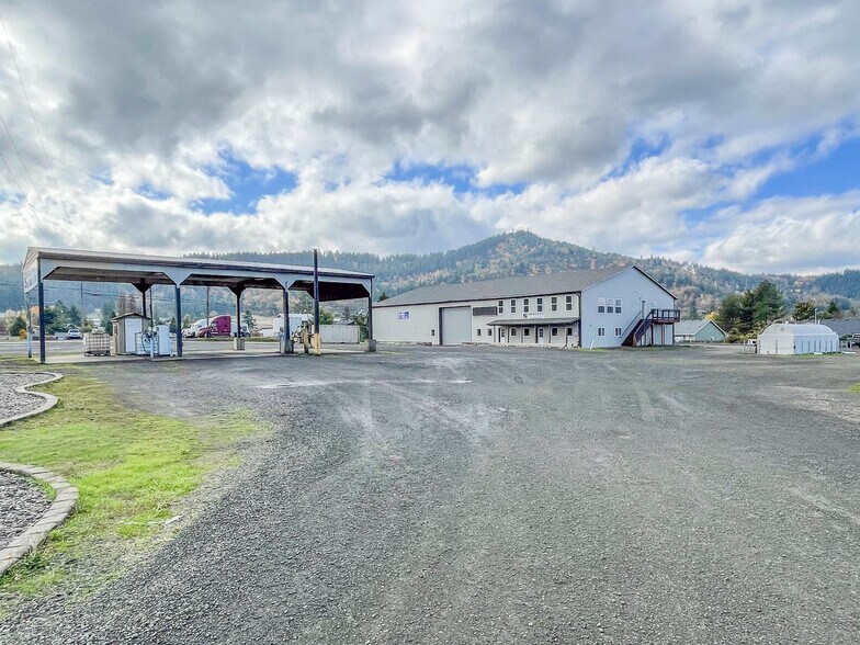 Primary Photo Of 1625 W Duke Rd, Sutherlin Warehouse For Sale